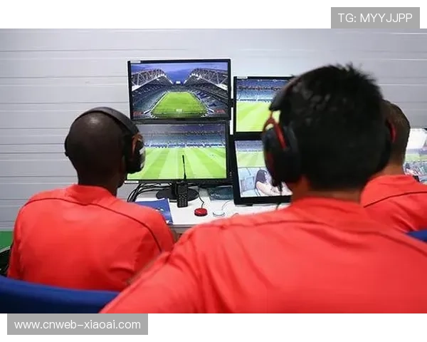 视频助理裁判通讯音频首次局部公开,提升判罚透明度 视频助理裁判通讯音频首次局部公开,提升判罚透明度